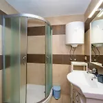 1 Bedroom Awesome In
