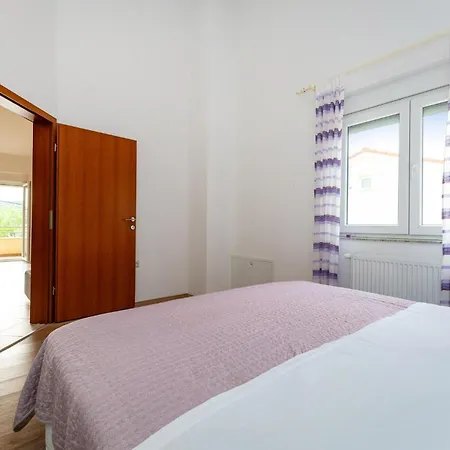 1 Bedroom Awesome In Kruševo