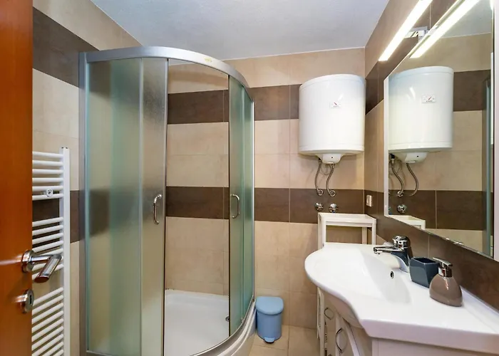 1 Bedroom Awesome In