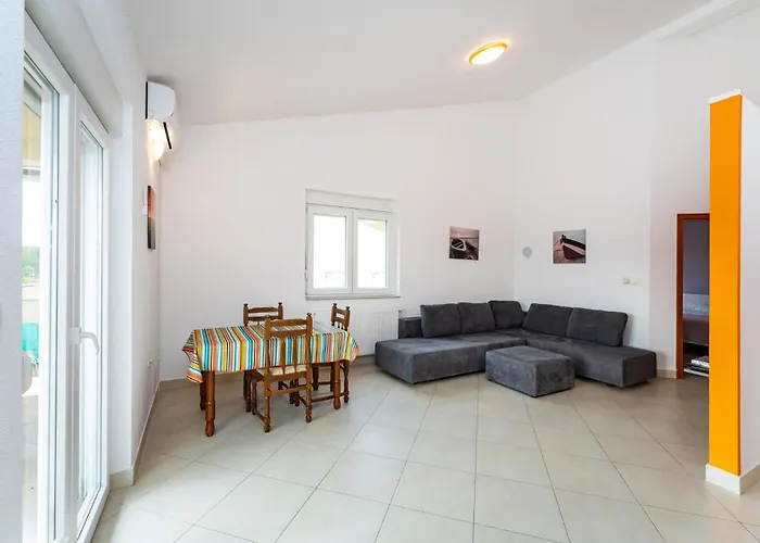 1 Bedroom Awesome In